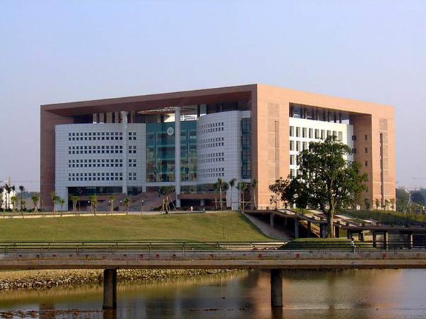 廣州大學城中山大學圖書館.jpg